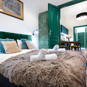  Appartement Tyzenhauz Economy